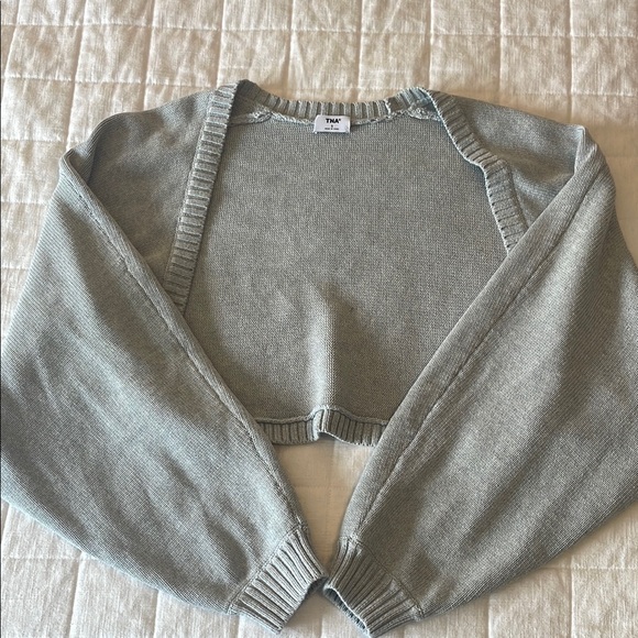 TNA Sweaters - TNA Gray Knit Shrug Sweater